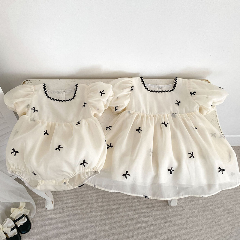 Summer Dresses Yours Clothing - キッズ姉妹服夏の女の赤ちゃんドレス幼児女の子かわいい弓ガーゼドレス姉妹パフスリーブ幼児甘いプリンセスドレス