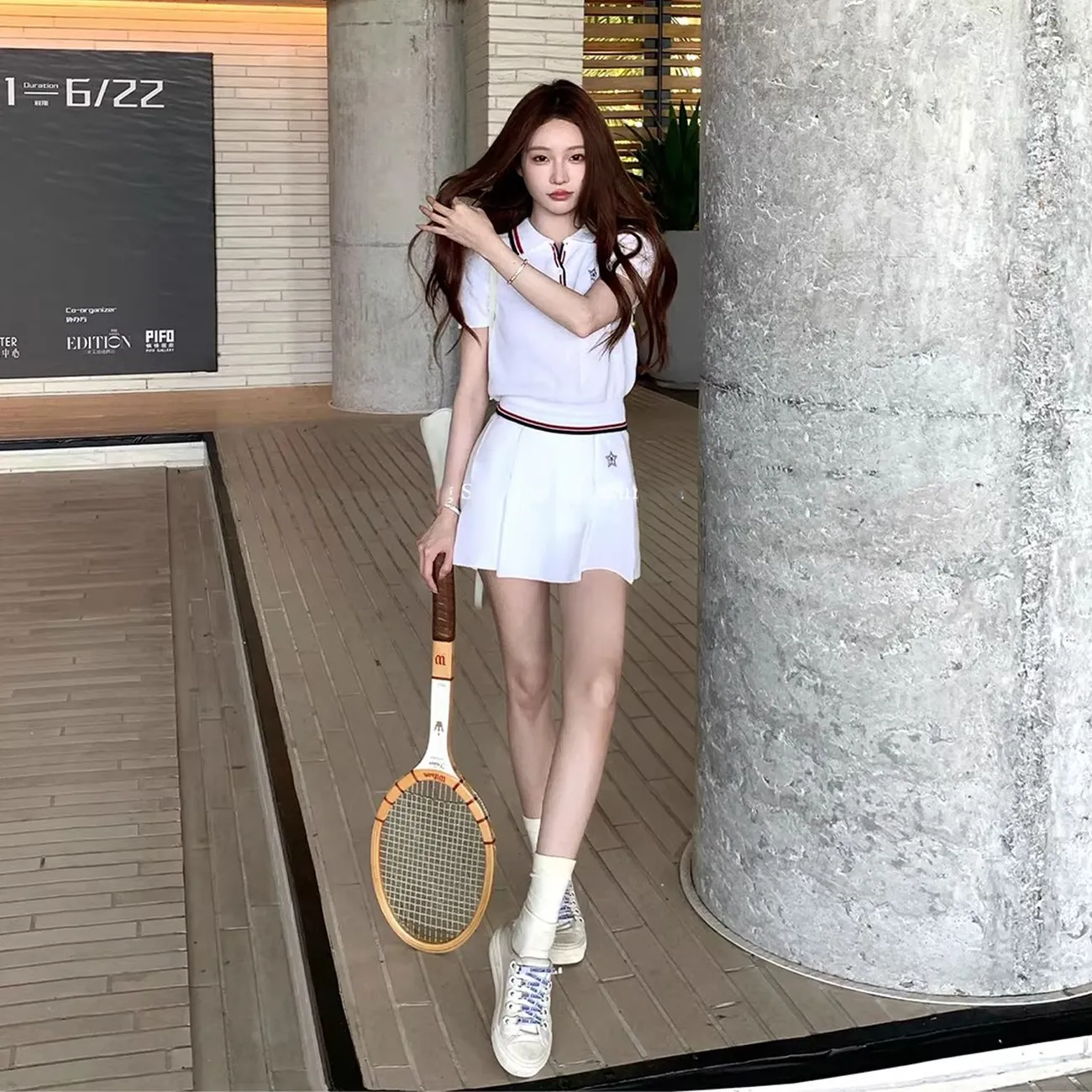 夏の女性用テニスシリーズワッフルニットウェアゴルフポロスカー - Summer Golf Clothing のレビューと価格